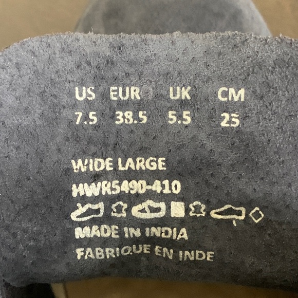 NWOT Hush Puppies Cyra Catelyn Dark Blue Chukka Boots - Picture 7 of 8